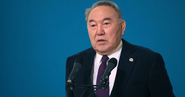 Nazarbayev xalqı Tokayevin ətrafında sıx birləşməyə çağırdı