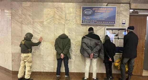 Kiyev metrosunda diversantlar saxlanılıb – VİDEO