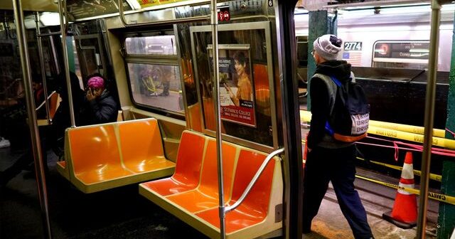 Nyu York metrosunda atışma – 13 nəfər yaralandı – ANBAAN VİDEO