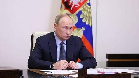 Putin “Azovstal”a hücumu ləğv etməyi əmr etdi: “Orda milçək uçmasın”
