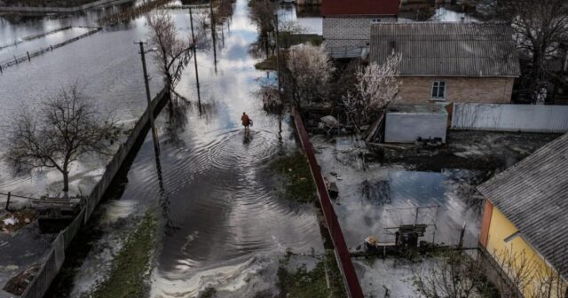 KİV: “Demidov kəndinin su altında qalması Kiyevi işğaldan xilas edib”