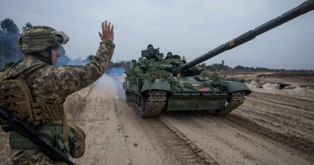 Arestoviç: “Ukrayna ordusu iyun-iyulda hücuma keçəcək”