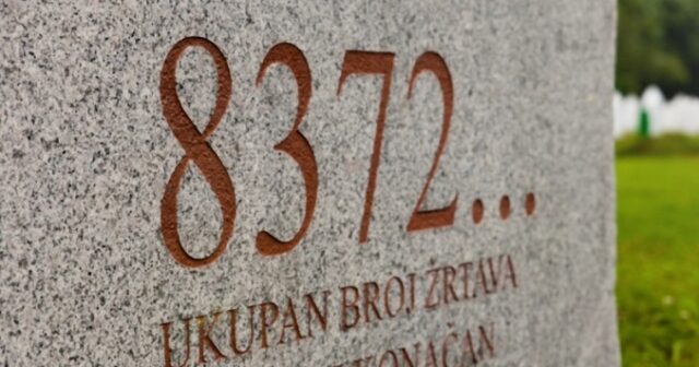 Srebrenitsa soyqırımından 27 il ötür