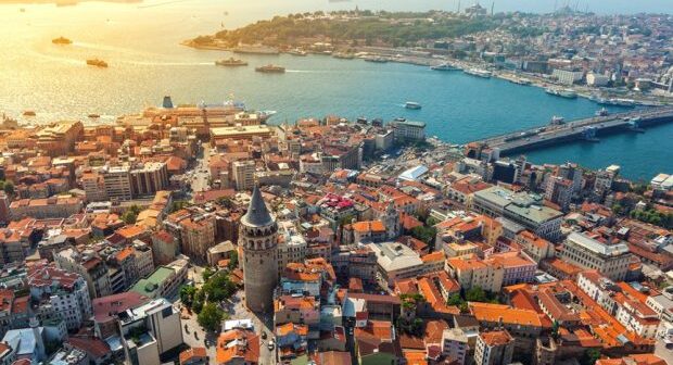 Avropa və Asiyanın qovşağında: İstanbulda unikal təhsil imkanları – SİYAHI