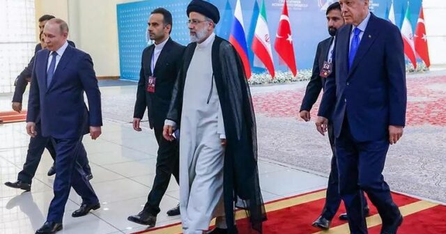 “İranda Putinlə sol əllə görüşüblər və kondinsionerin altında oturdublar…” – Siyasi şərhçi