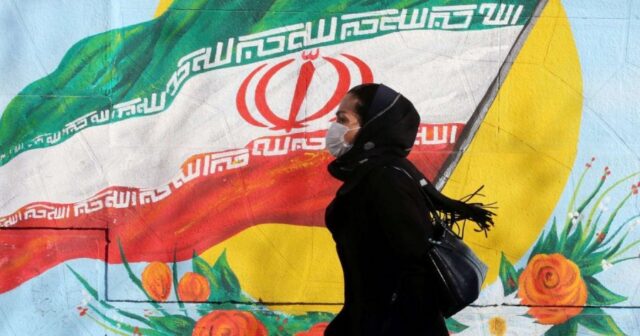 İranda etirazlar artır: Ölkədə internet kəsildi