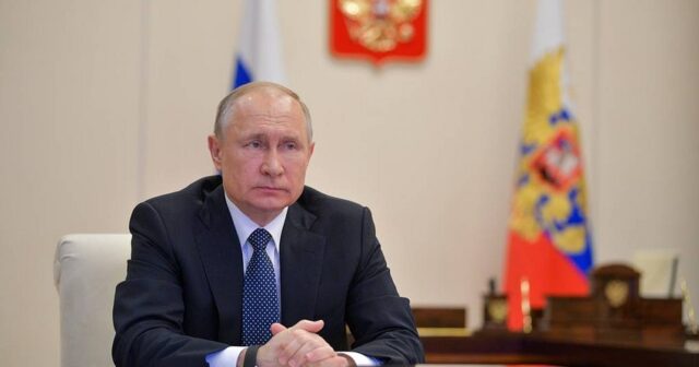 Vladimir Putin: “Bəziləri İrəvanı deyil, Bakını seçir”