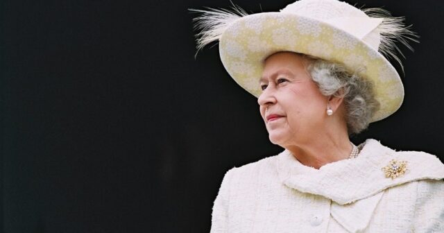 Britaniya kraliçası II Elizabet vəfat etdi – RƏSMİ